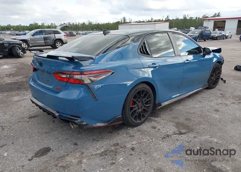 2022 Toyota Camry Trd z USA, uszkodzony, nr VIN 4T1KZ1AK6NU065337